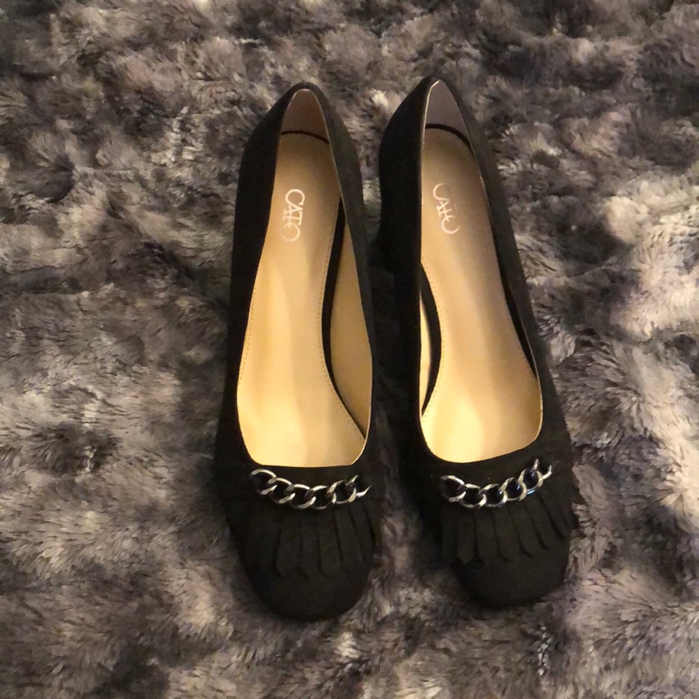 Black closed toe tassel heels💕
